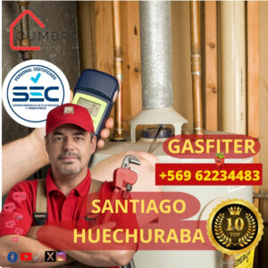 Gasfiter certificado SEC en Huechuraba, Santiago, Chile. Profesional sosteniendo herramienta y medidor de gas, frente a un calefont. Cumbre: 10 años de experiencia TOP